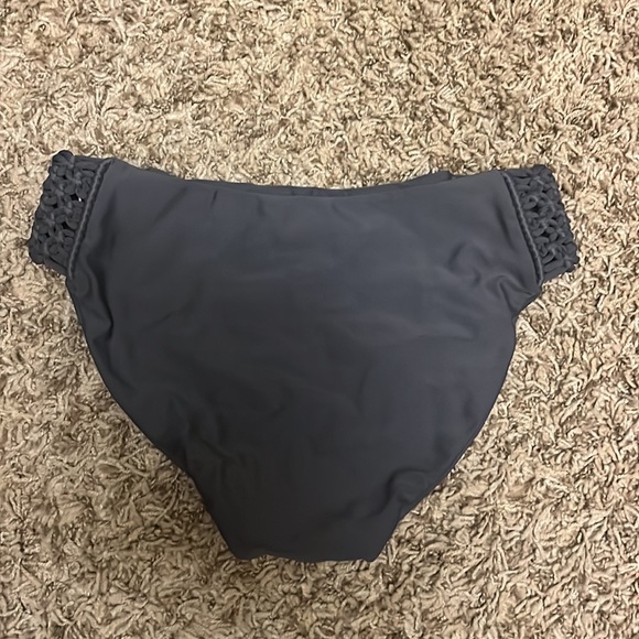 Mikoh bottoms - Picture 2 of 3